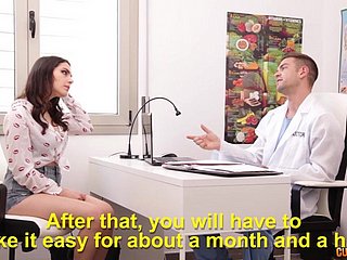 Bootyful Babe Valentina Nappi соблазняет своего доктора и становится жестким