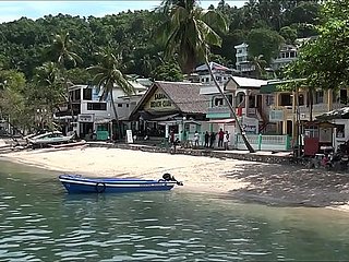 Бак Wild показывает Sabang Beach Puerto Galera Philippines