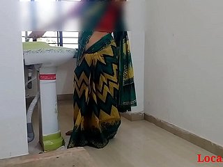 Merried Indian Bhabi Enjoyment from (vídeo oficial de LocalSex31)