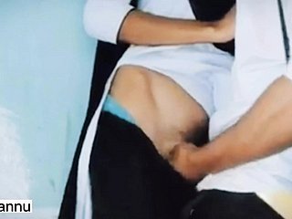 Desi kolaj pelajar seks bocor mms video di hindi, gadis muda kolej dan budak lelaki seks di bilik kelas penuh hot romantis fuck