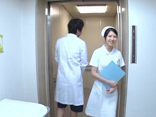 Cum near bocca termina per l'infermiera giapponese stravagante Sakamoto Sumire