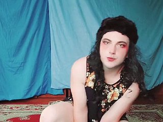 Heiße flaxen-haired schwule große Beute im MILF-Kleid Youtuber CrossdresserKitty