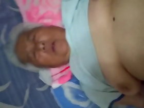 White-haired Cina Nenek Menikmati Seks