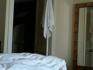 Hotel Gal Shred - uflashtv.com